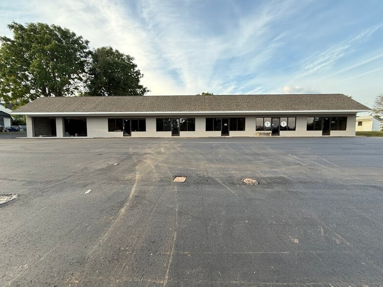 More Photos Of 320 E King St, King Unknown For Lease