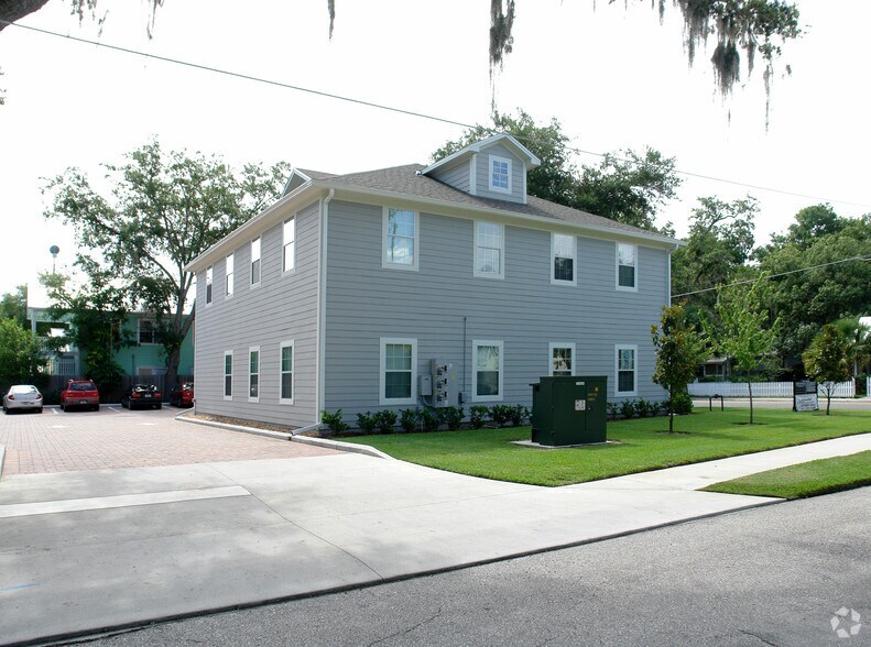 More Photos Of 815 Mabbette St, Kissimmee Office For Sale