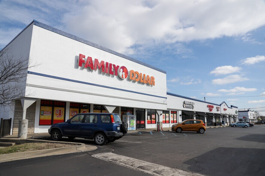 More Photos Of 2051-2121 Richmond Rd, Lexington Unknown For Sale