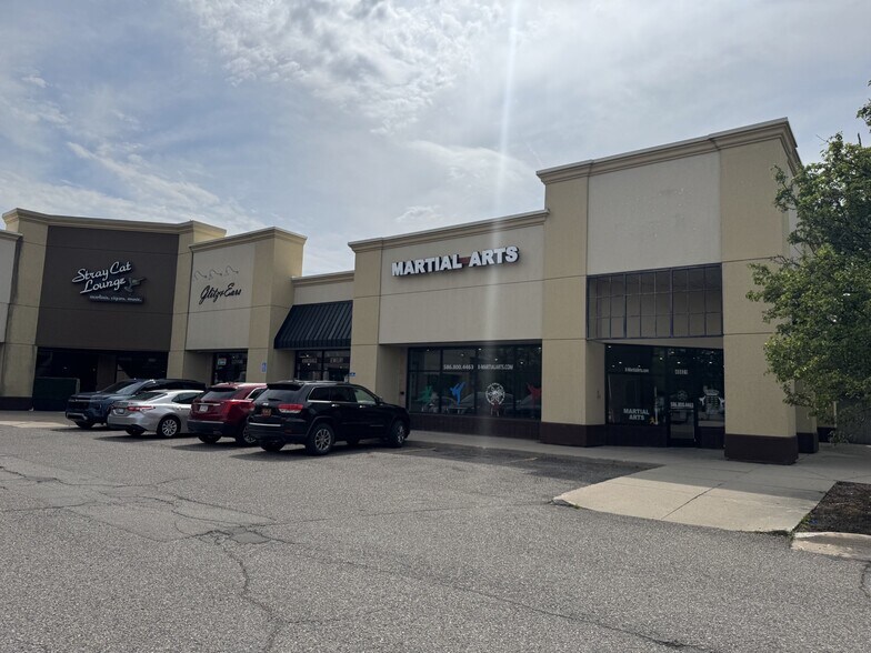 More Photos Of 40775-40821 Garfield Rd, Clinton Township Freestanding For Sale
