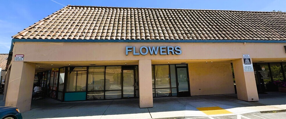 More Photos Of 2050-2128 Soquel Ave, Santa Cruz Storefront Retail Office For Lease