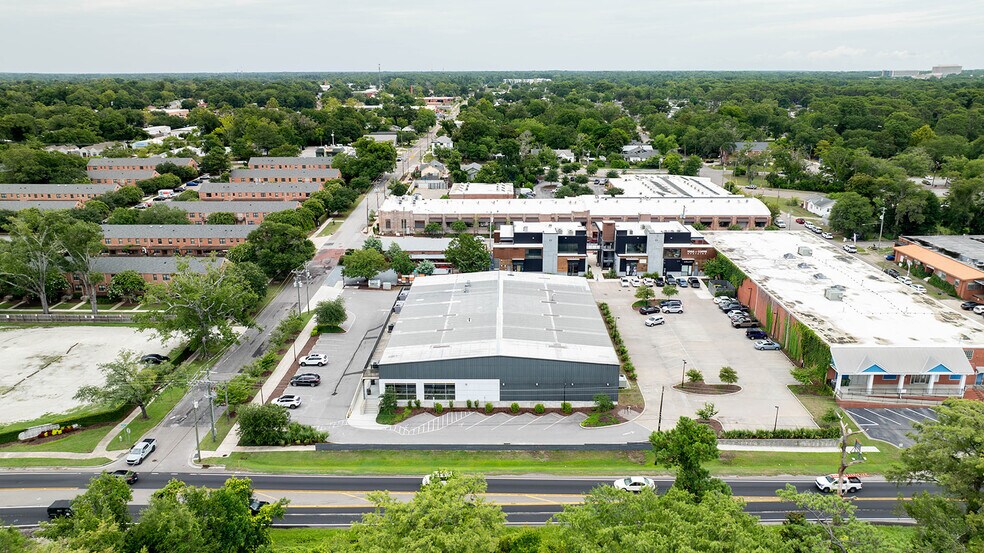 More Photos Of 110 Greenfield St, Wilmington General Retail For Sale