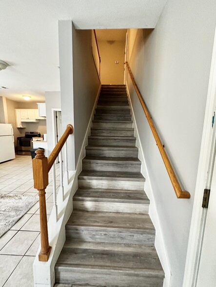 More Photos Of 5205 Hudson Bend Rd, Austin Light Manufacturing For Sale