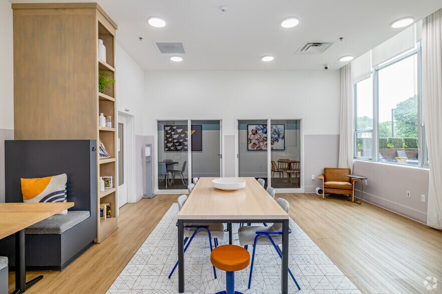 More Photos Of 1300 S University Ave, Ann Arbor Apartments For Lease