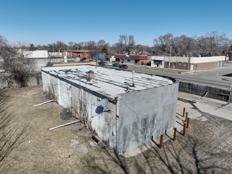 More Photos Of 10301 Whittier Ave, Detroit Auto Repair For Sale