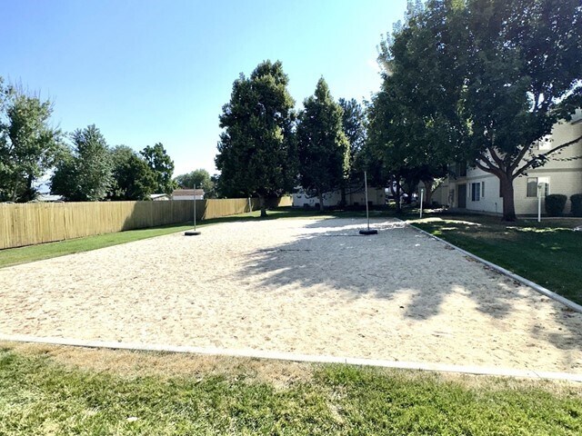 More Photos Of 10673 W Halstead Ln, Boise Specialty For Sale