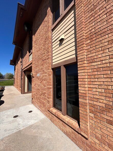 More Photos Of 1925 Dominion Way, Colorado Springs Office For Lease