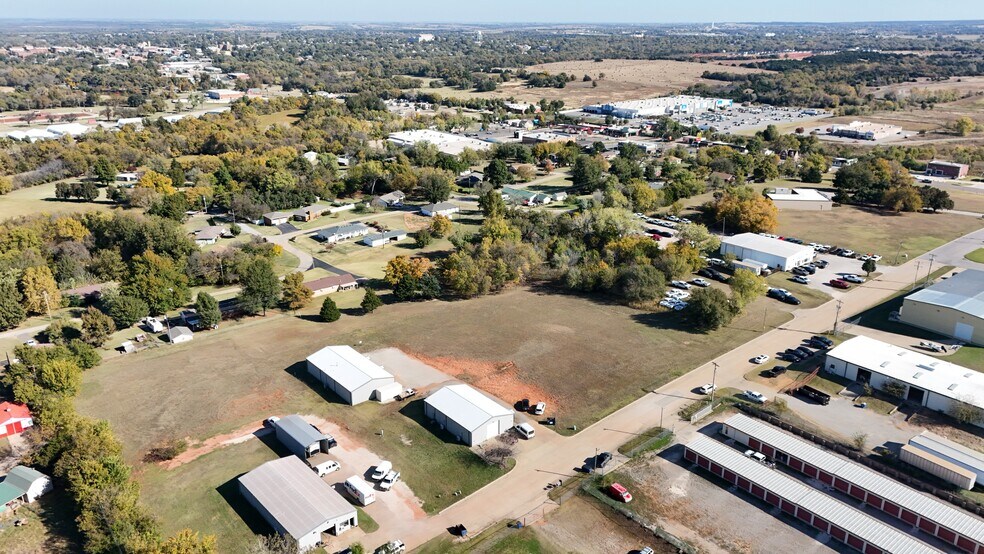 More Photos Of 410 Sigma Pl, Guthrie Warehouse For Lease