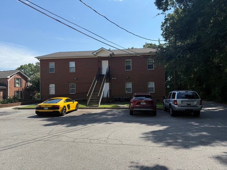More Photos Of 7436 Forest Ct, Irmo Office For Lease