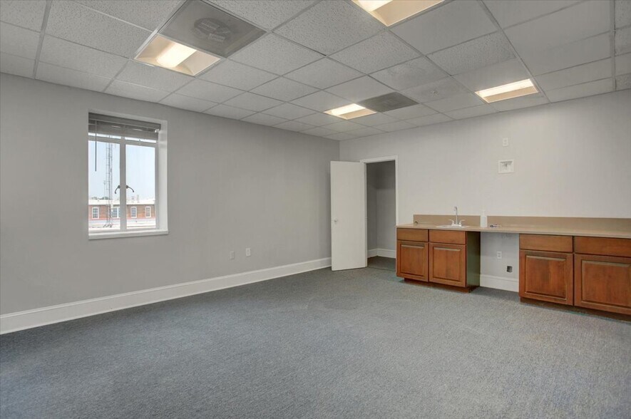More Photos Of 5 Public Sq, Hagerstown Loft Creative Space For Lease