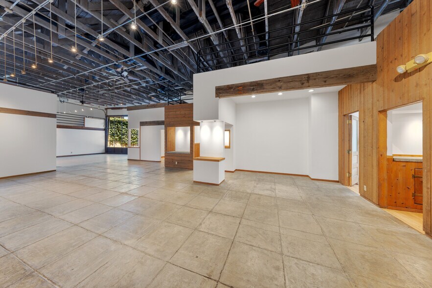 More Photos Of 668 Bridgeway, Sausalito Storefront For Sale