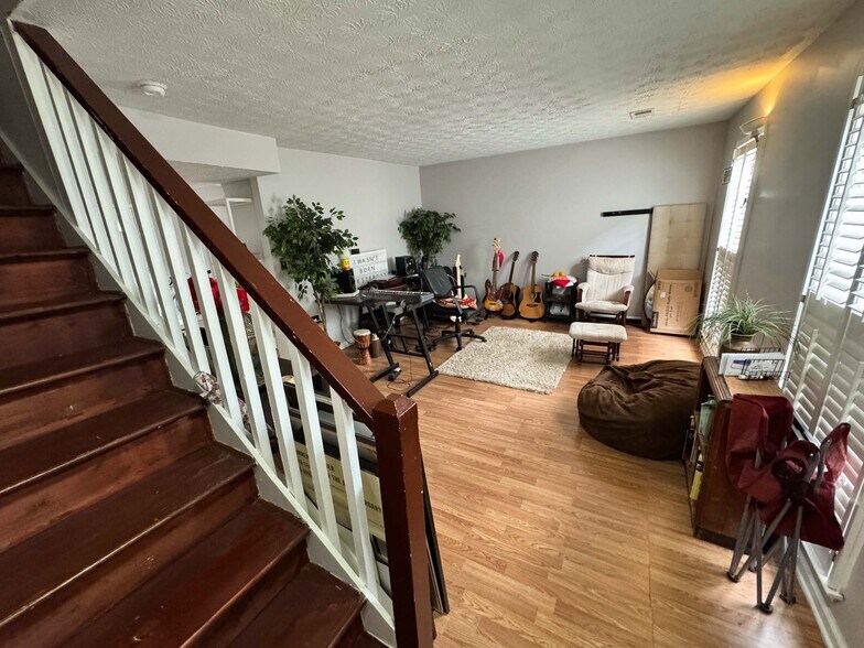More Photos Of 627 Delmar Ave SE, Atlanta Multifamily For Sale