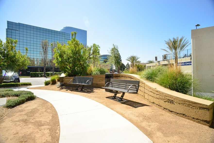 More Photos Of 7677 Center Ave, Huntington Beach Medical For Lease