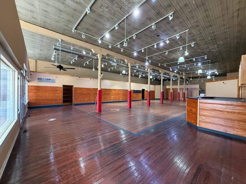 More Photos Of 703 3rd Ave, West Point Storefront For Lease