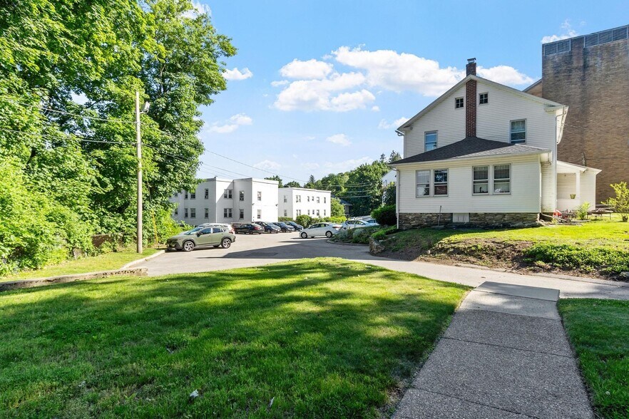 More Photos Of 2 Ureco Ter, Worcester Apartments For Sale