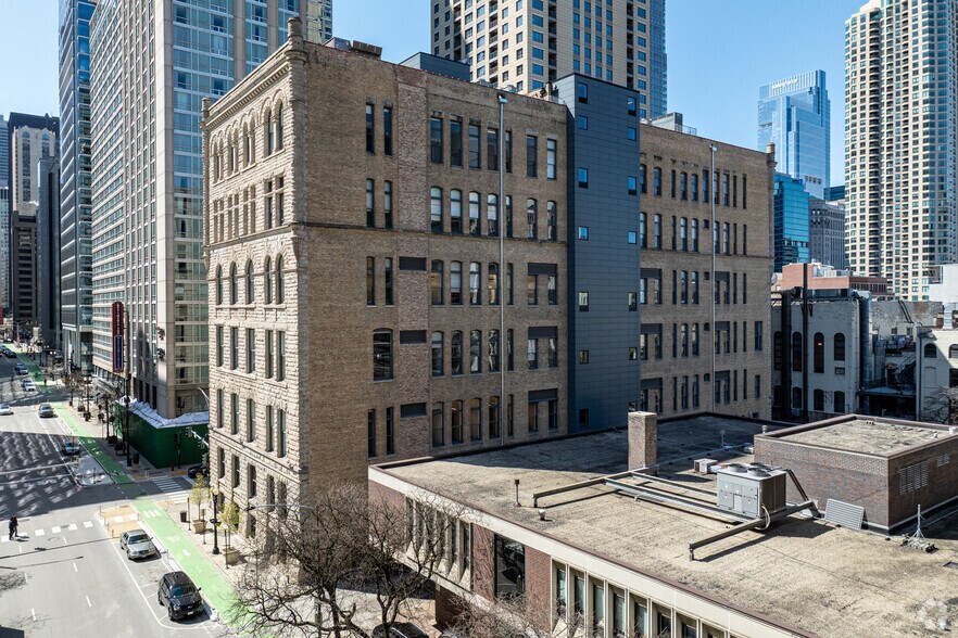 More Photos Of 54 W Hubbard St, Chicago Office For Lease