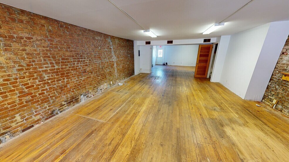 More Photos Of , Albany Unknown For Sale