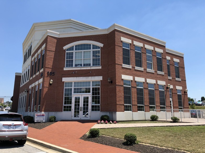 More Photos Of 105 Centennial St, La Plata Medical For Sale