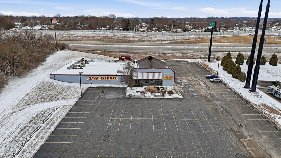 More Photos Of 309 E Leffel Ln, Springfield Freestanding For Sale