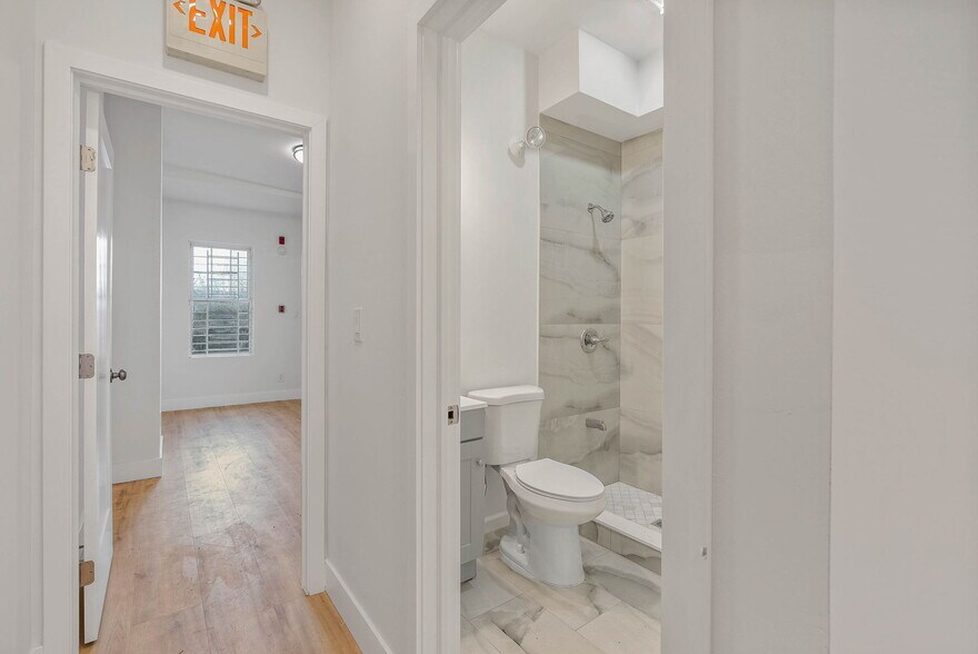 More Photos Of 1326 Point Breeze Ave, Philadelphia General Retail For Lease