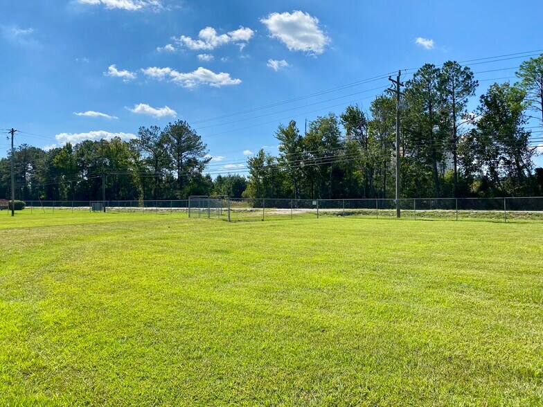 More Photos Of 1307 Highway 11 S, Picayune Specialty For Sale