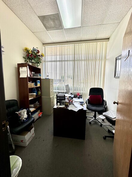 More Photos Of 6000 S Eastern Ave, Las Vegas Light Distribution For Lease