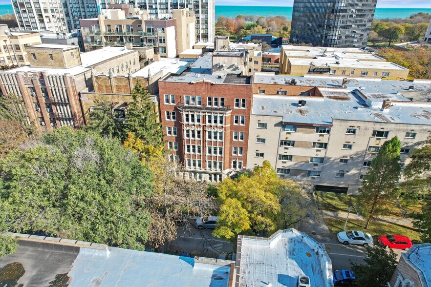 More Photos Of 5417 N Kenmore Ave, Chicago Apartments For Sale