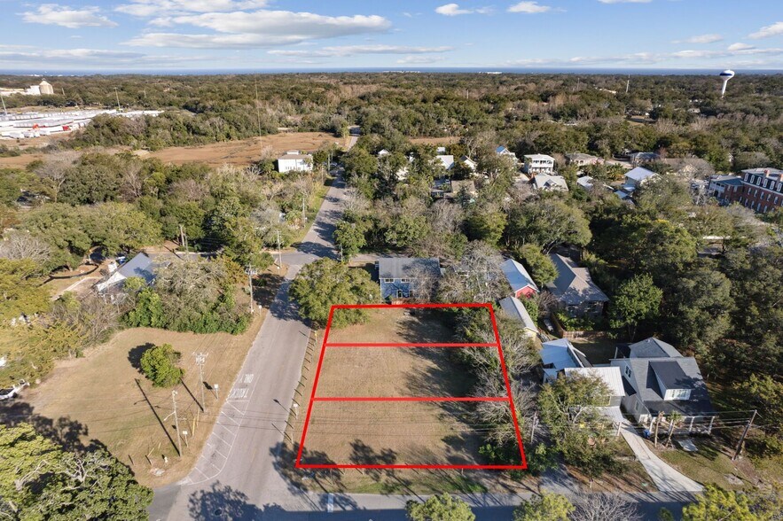 Primary Photo Of 332 N 3rd St, Fernandina Beach Land For Sale
