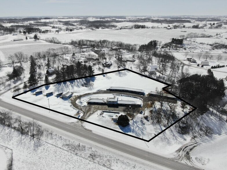 Primary Photo Of S5539 Us Hwy 14, Viroqua Hotel For Sale