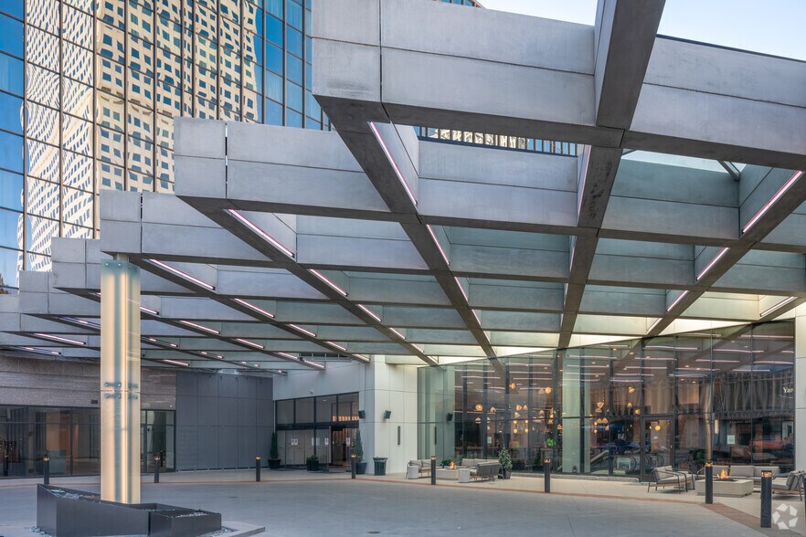 More Photos Of 1550 Court Pl, Denver Hotel For Lease
