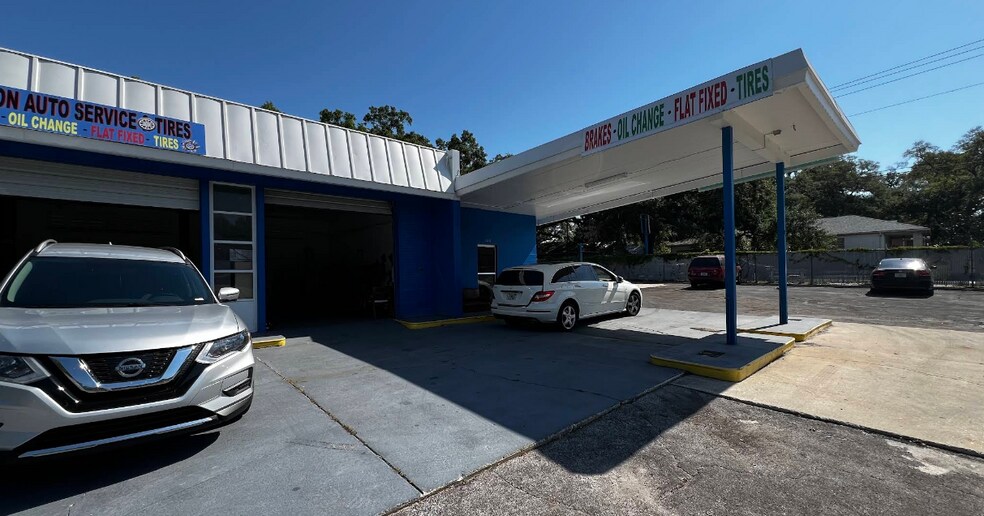 More Photos Of 1344 E Osborne Ave, Tampa Flex For Sale