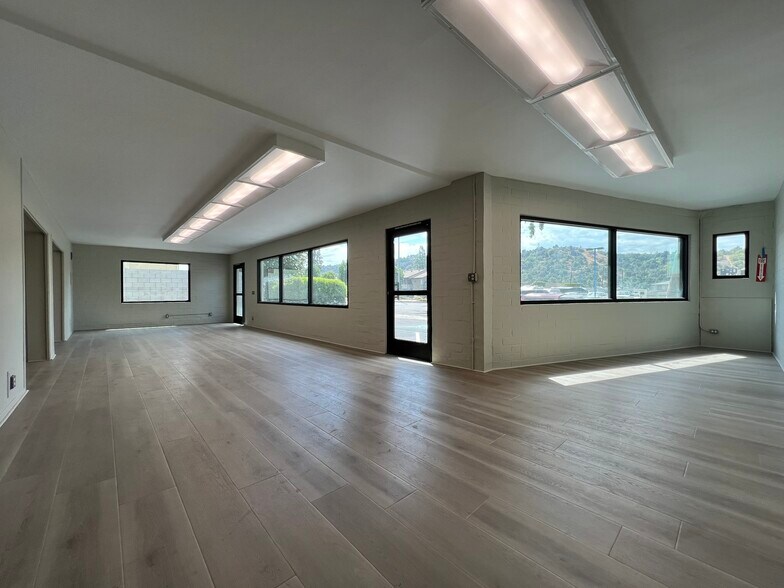 More Photos Of 621 E Route 66, Glendora Industrial For Sale