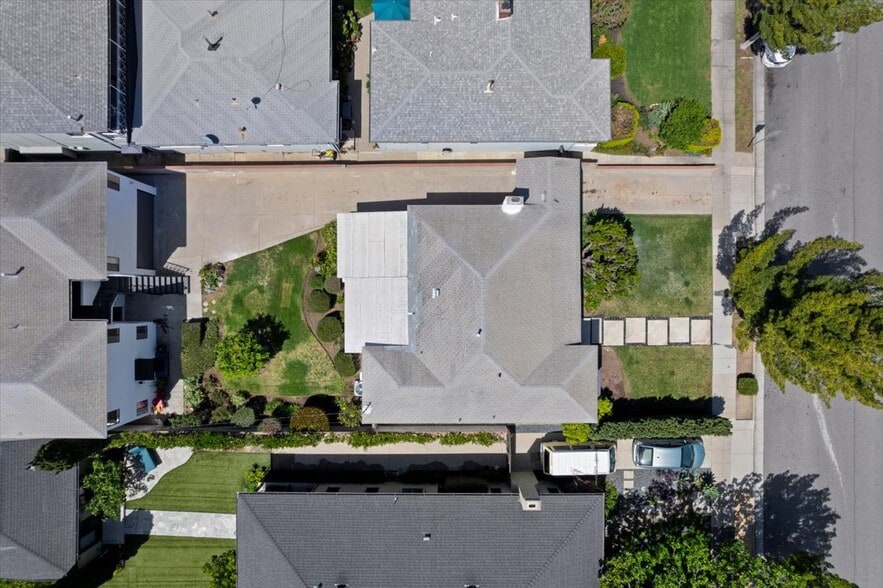 More Photos Of 2218 24th St, Santa Monica Apartments For Sale