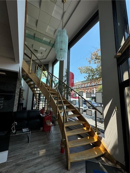 More Photos Of 7024 18th Ave, Brooklyn Office For Sale