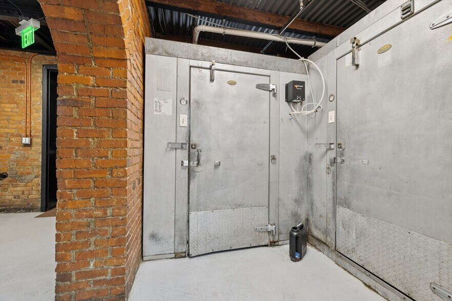 More Photos Of 108 Bridge St, Franklin Storefront For Sale