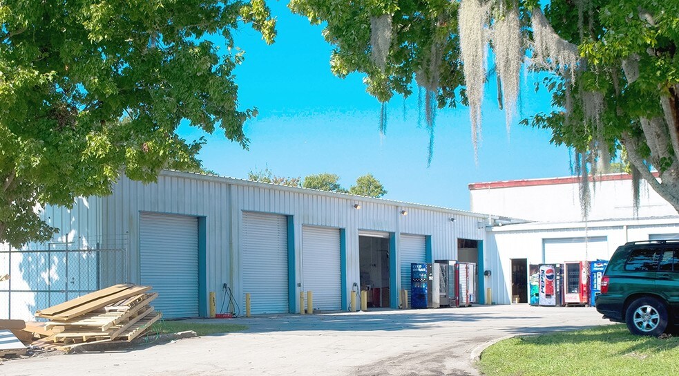 More Photos Of 1335 King St, Cocoa Warehouse For Sale