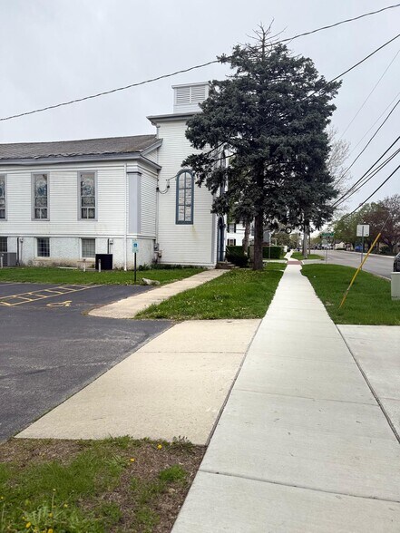 More Photos Of 15109 S Dillman St, Plainfield Religious Facility For Sale