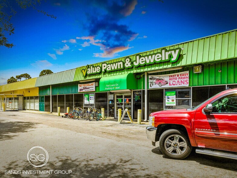 More Photos Of 2300-2306 S French Ave, Sanford Storefront For Lease