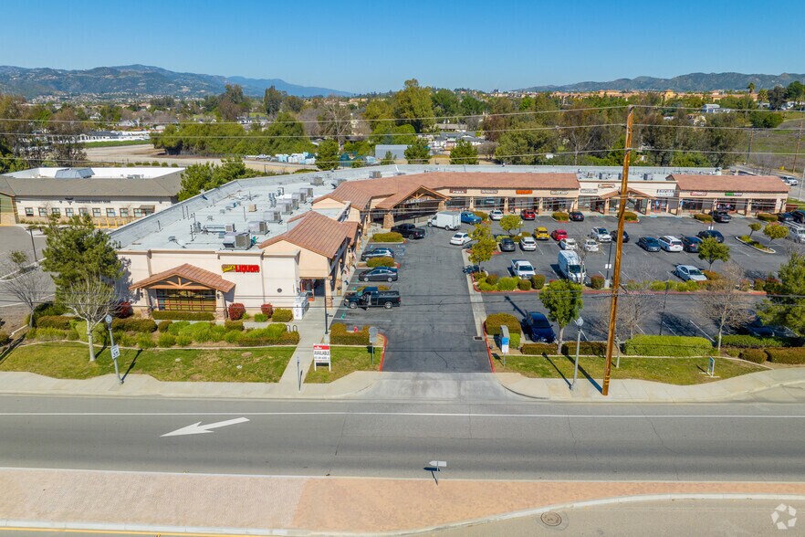 More Photos Of 41529-41539 Kalmia St, Murrieta Unknown For Lease