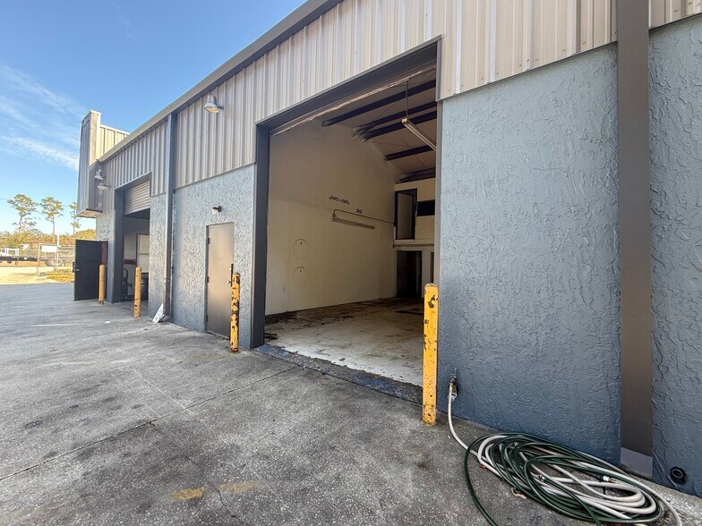 Primary Photo Of 1046 Shadick Dr, Orange City Warehouse For Lease