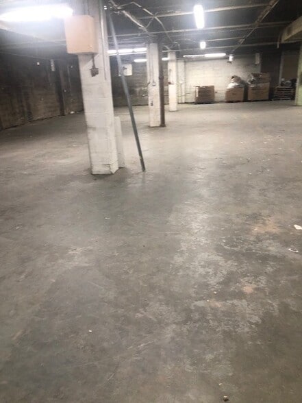 More Photos Of 1487 Schenectady Ave, Brooklyn Warehouse For Lease