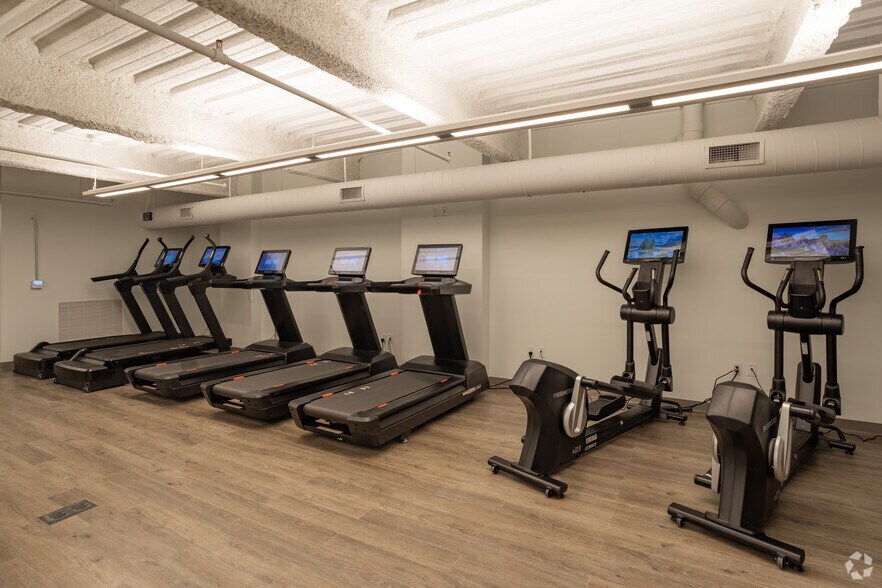 More Photos Of 409 Elm, Manchester Coworking Space