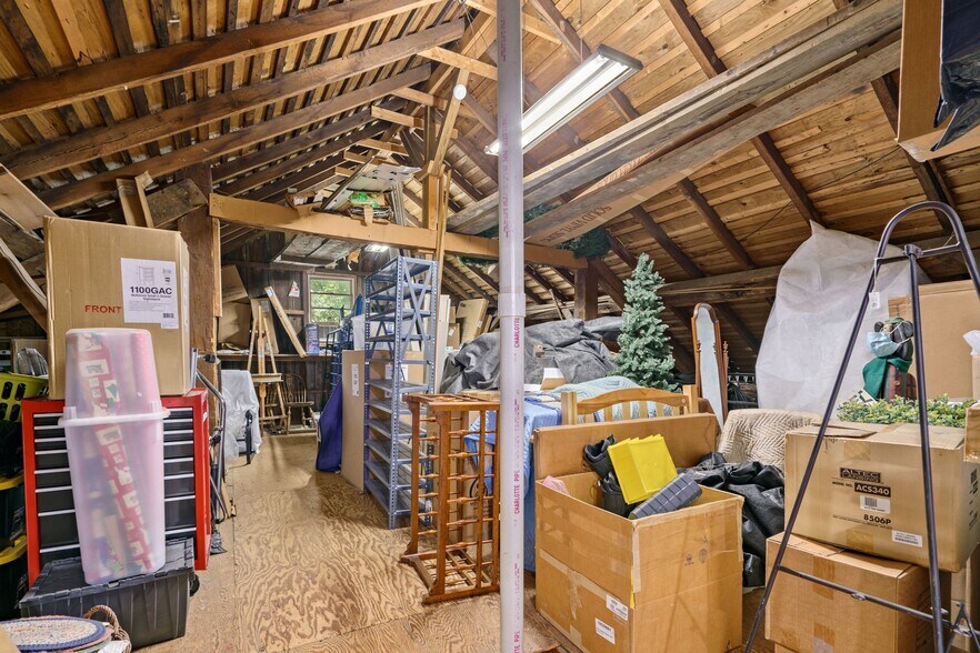 More Photos Of 343 E Baltimore Pike, West Grove General Retail For Lease