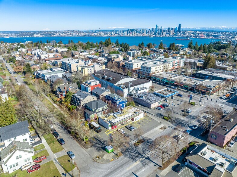 More Photos Of 4312 SW Admiral Way, Seattle Convenience Store For Sale