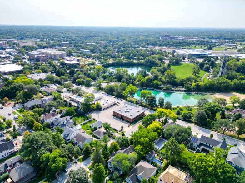More Photos Of 445 W Jackson Ave, Naperville Medical For Lease