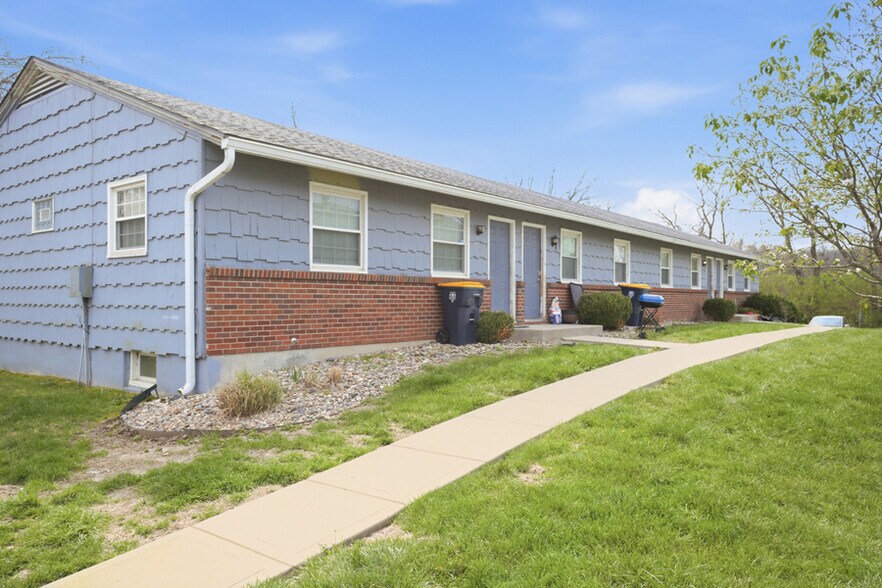 More Photos Of 706 E 139th St, Kansas City Apartments For Sale