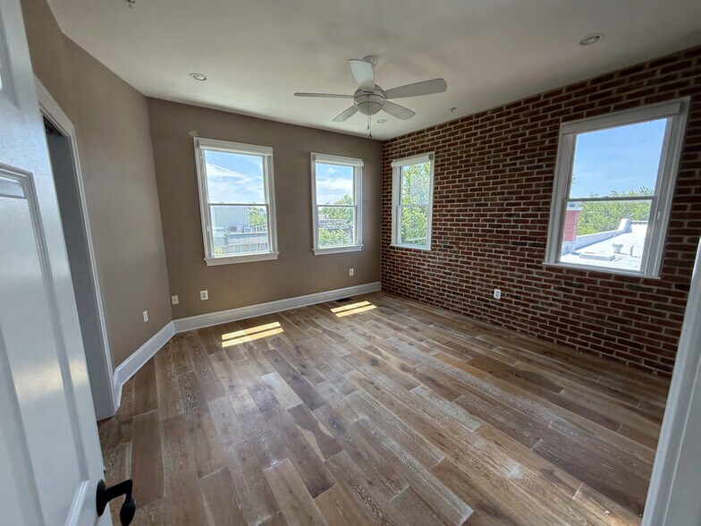 More Photos Of 1804 Independence Ave SE, Washington Specialty For Sale