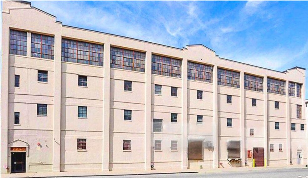 Primary Photo Of 4320 34th St, Long Island City Manufacturing For Sale