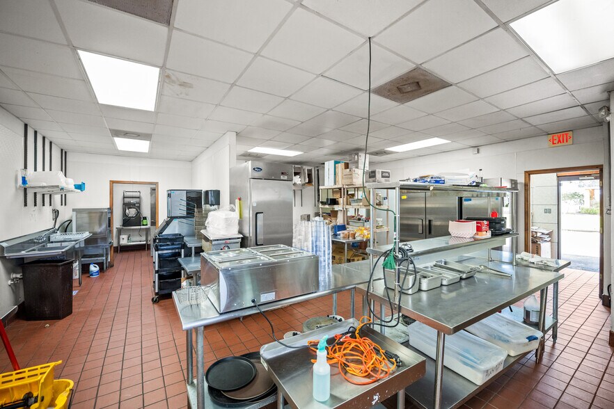 More Photos Of 22272 State Highway 59, Robertsdale Restaurant For Sale