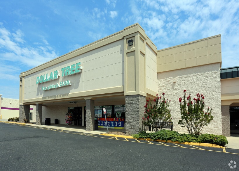 More Photos Of 15-69 Plaza Pky, Lexington Unknown For Lease